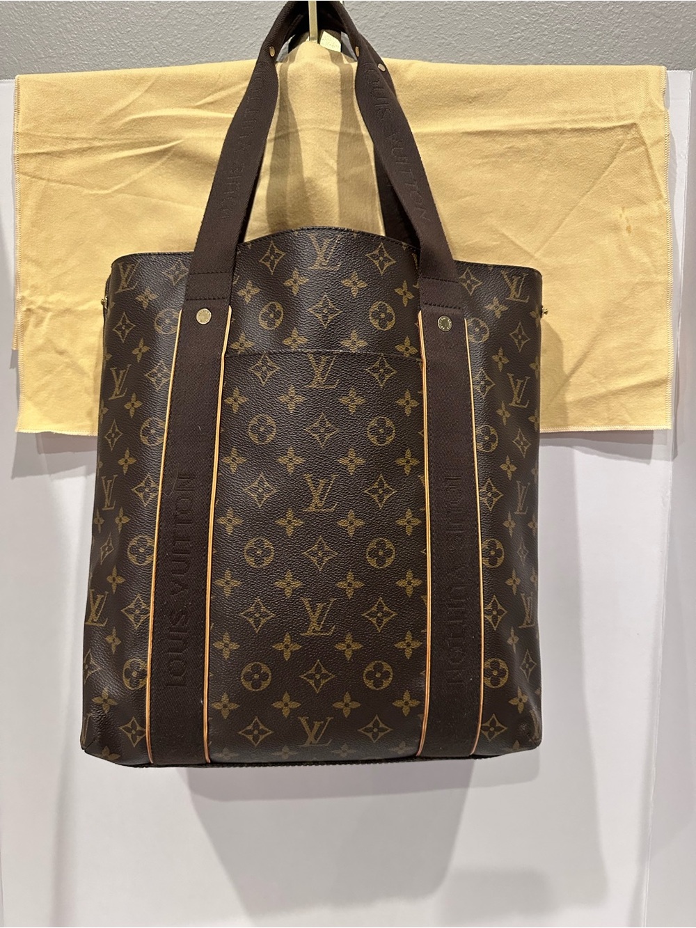D204 - Louis Vuitton Cabas Beaubourg Monogram Tote M53013 Brown 2008 Dust Bag